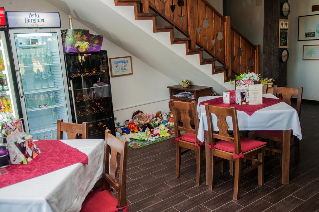 Hovirag Panzio Hotel Borzont Luaran gambar
